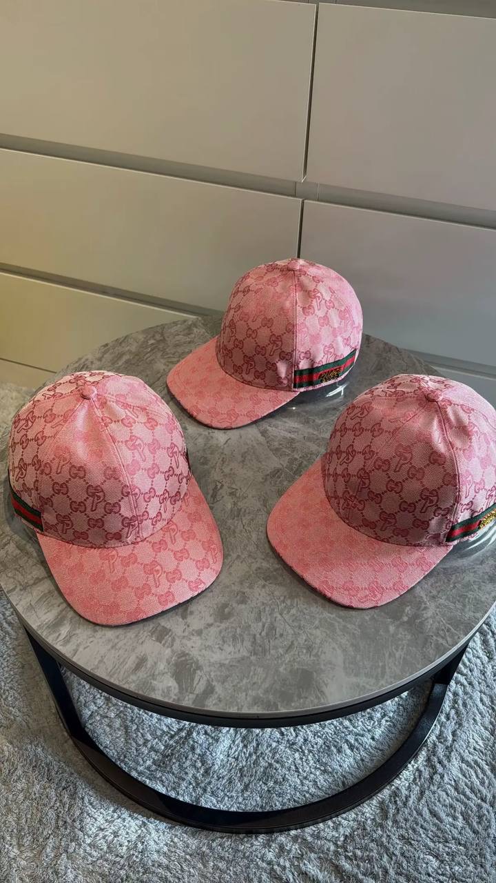Gucci Casquette GG Toile Rose